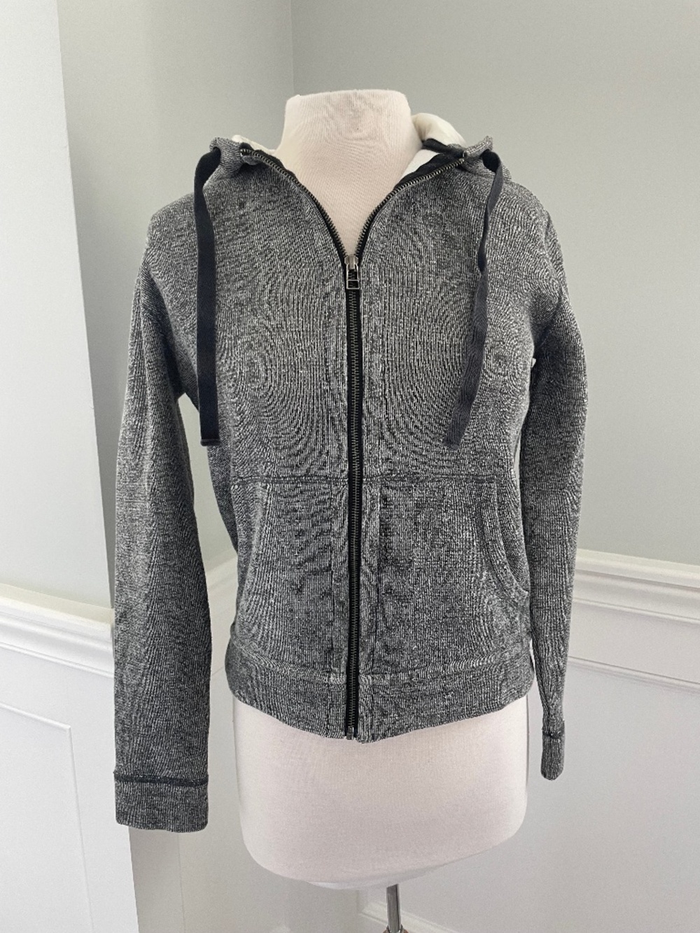 ATM - ANTHONY THOMAS MELILLO GRAY ZIP HOODIE S/P (SMALL PETITE)!
